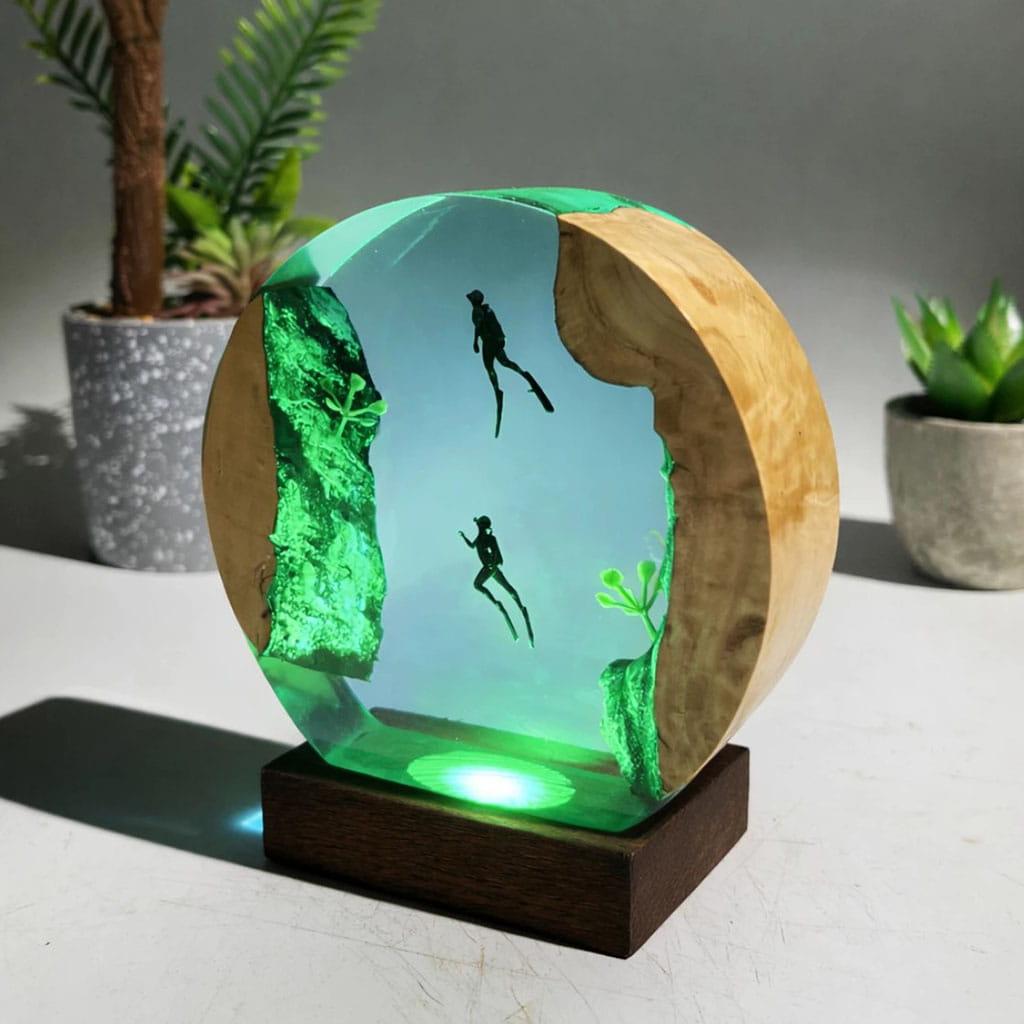 Two Divers Resin Lamp Cozy Succulent Desk Decor