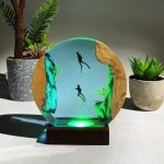Two Divers Resin Lamp Natural Light Display