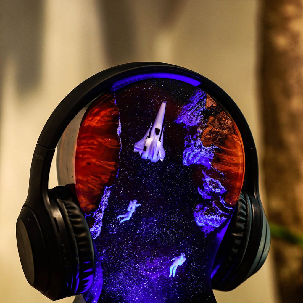 Glowing Spaceship Resin Lamp Wood Base