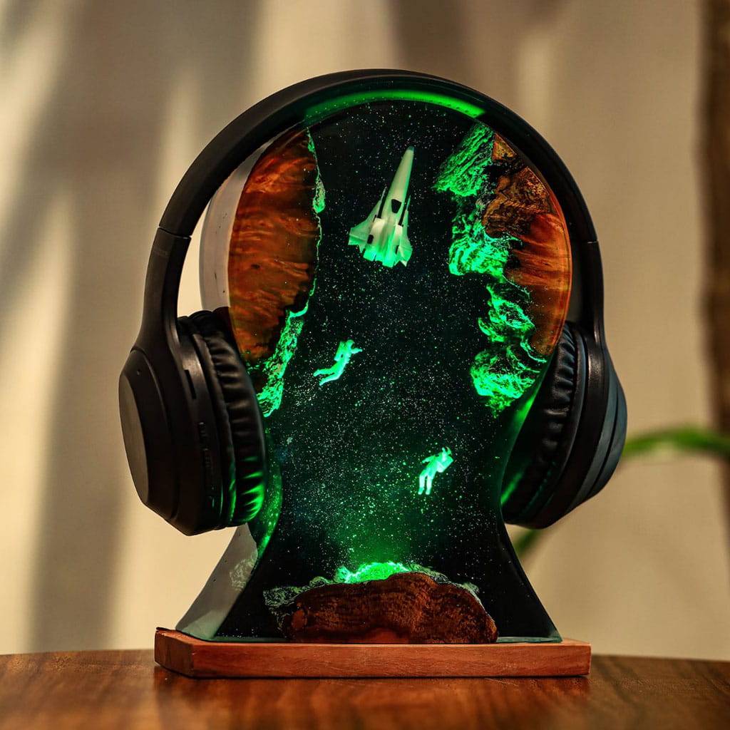 Green Glow Galaxy Spaceship Resin Lamp