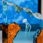 Jellyfish Diver Resin Lamp Wood Edge