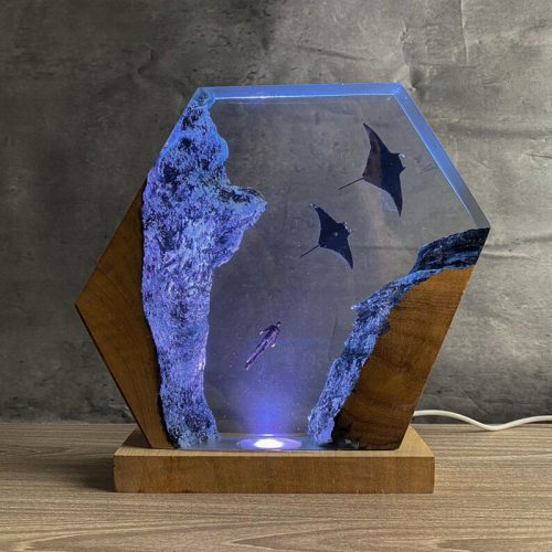 Manta Ray Hexagon Lamp Purple LED