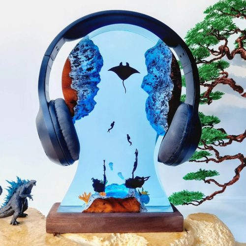 Manta Ray Ocean Resin Headphone Stand Lamp