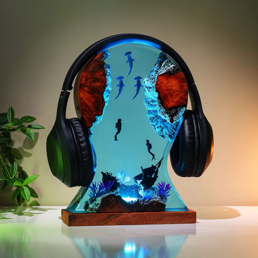 Warm Glow Ocean Resin Lamp Diver Shark
